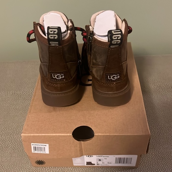 Ugg Robley Waterproof Boots - Picture 2 of 5